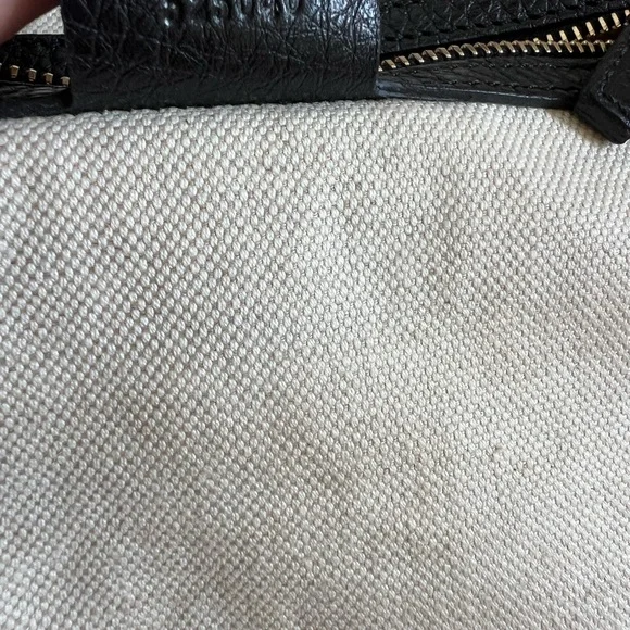 Gucci Boston, Preloved, strong perfume smell - Picture 14 of 17